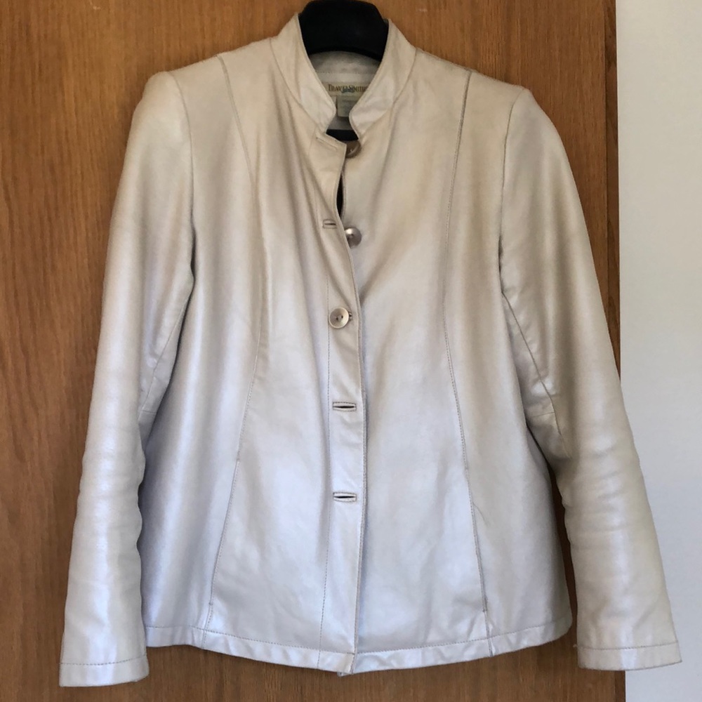 Pearlized leather jacket fully lined size M